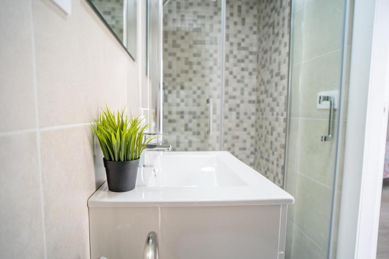 Apartamento Cuesta De Las Piletas Ronda Luaran gambar